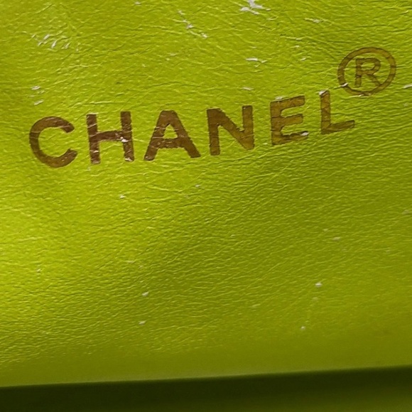 CHANEL CC CAVIAR CHAIN TOTE - Picture 12 of 13